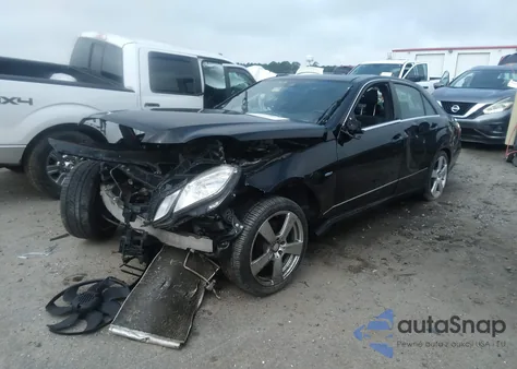 2012 Mercedes-Benz E 350 4Matic из США, поврежденный, VIN WDDHF8JB1CA633854